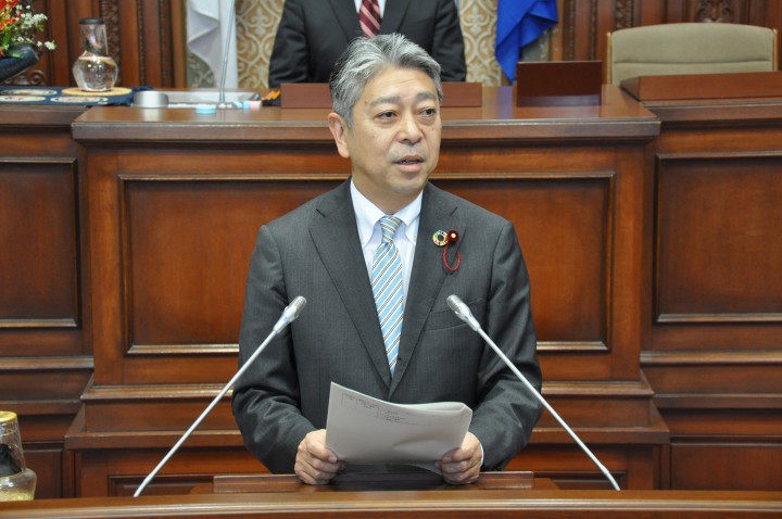 01 2月議会山本写真 DSC_4787