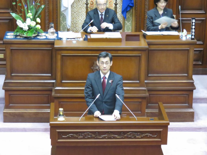 04 2月議会井上写真 IMG_3441